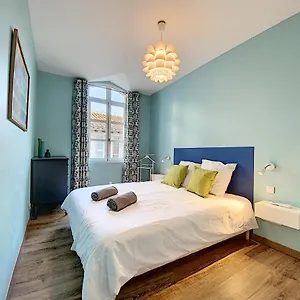 Apartment Maison 3 - Terrasse - Climatisation 10 Minutes A Pied Du Pont D'avignon, Avignon