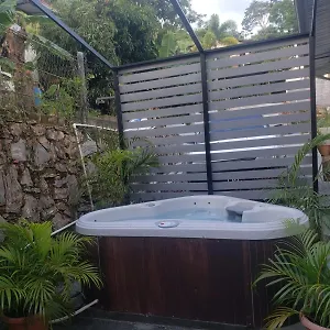 https://jur-jans-apartments-wifi-parkingac.comcaribbean.com